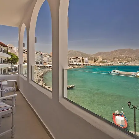 Nereus Luxurious Апартаменты *